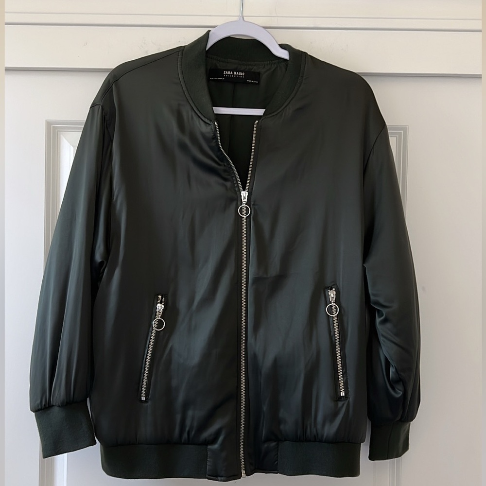 NWOT Zara Green Bomber Jacket Satin Finish Relaxed Fit Size M - Picture 5 of 7